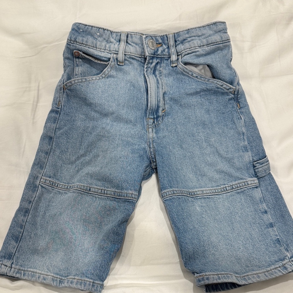 H&M Light Blue Jean Shorts for boys 6 worn